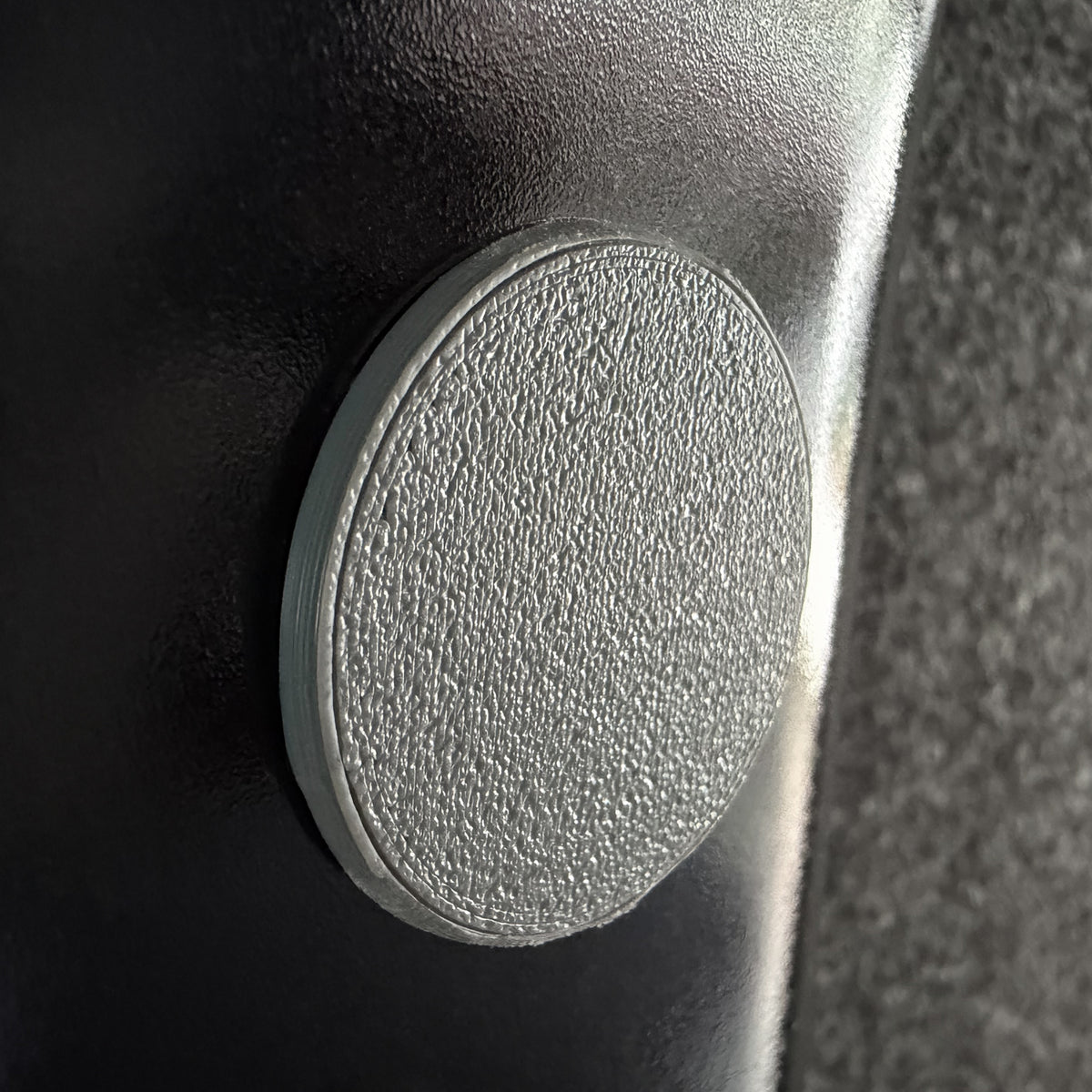 Abdeckung für Karosserieöffnungen (28 mm), für VW Caddy 3+4