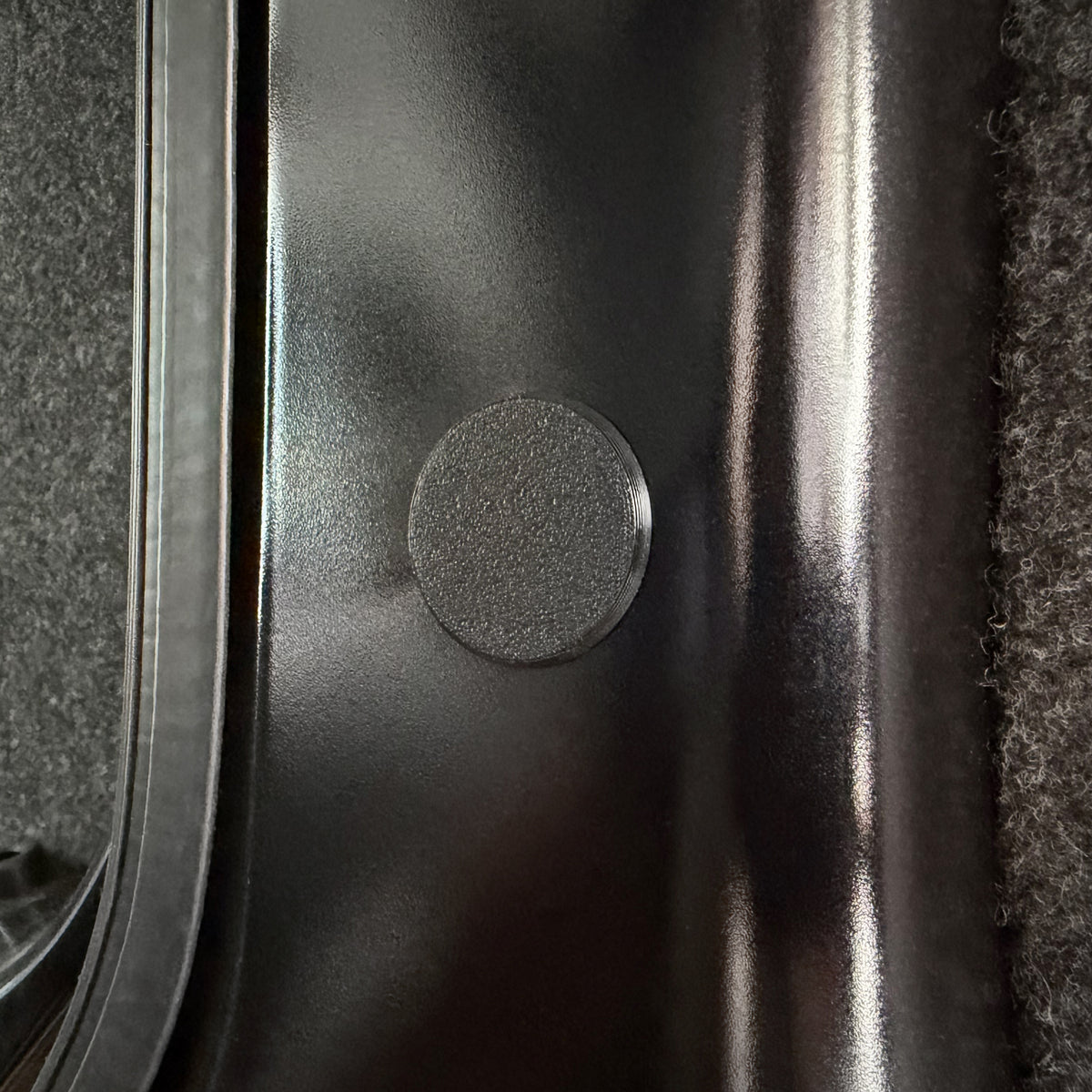 Abdeckung für Karosserieöffnungen (28 mm), für VW Caddy 3+4