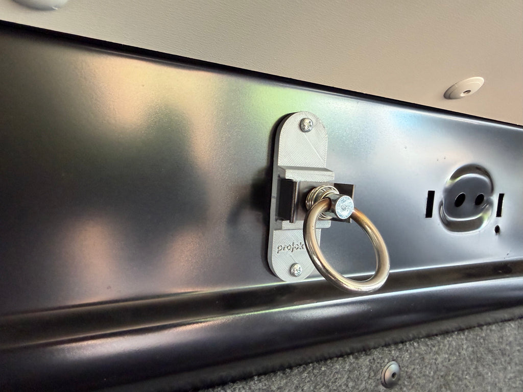 Abdeckung mit Airline Punkt passend für VW Caddy 3+4